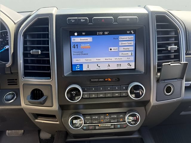 Used 2019 Ford Expedition XLT w/ Equipment Group 202A AWD/4WD image 19