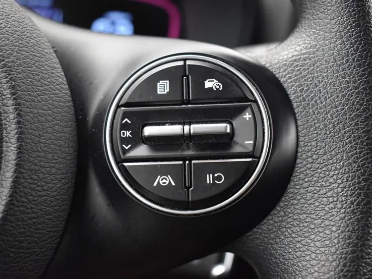 Used 2025 Kia Soul LX w/ LX Technology Package image 23