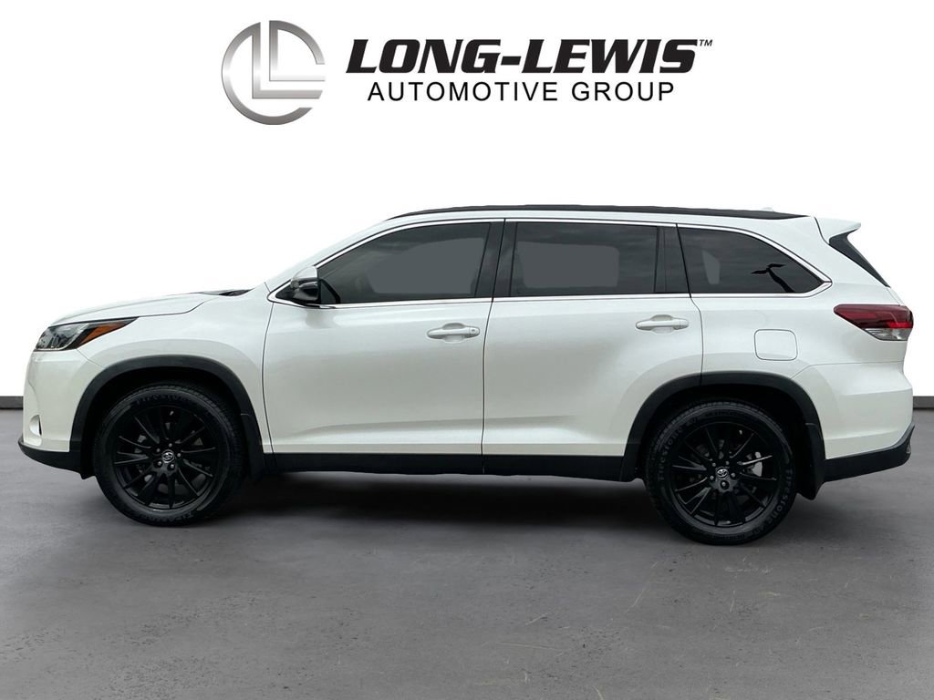 Used 2019 Toyota Highlander SE AWD/4WD video 2