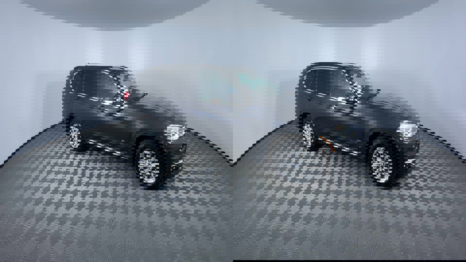 Used 2015 BMW X5 xDrive35i image 2