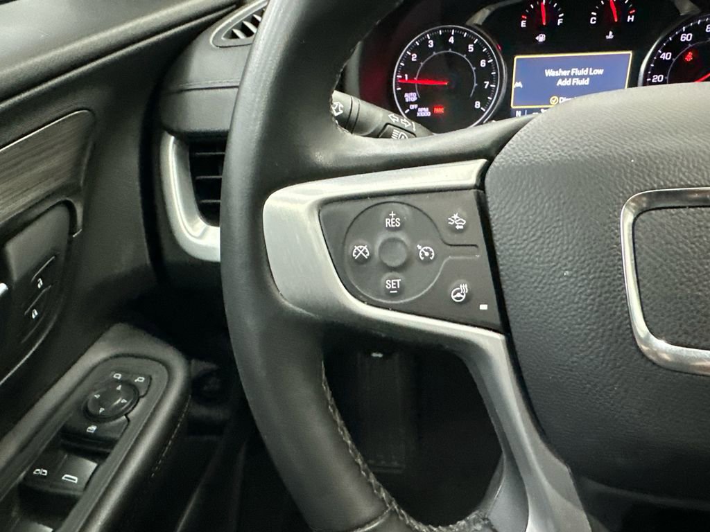 Used 2024 GMC Terrain SLT FWD image 27