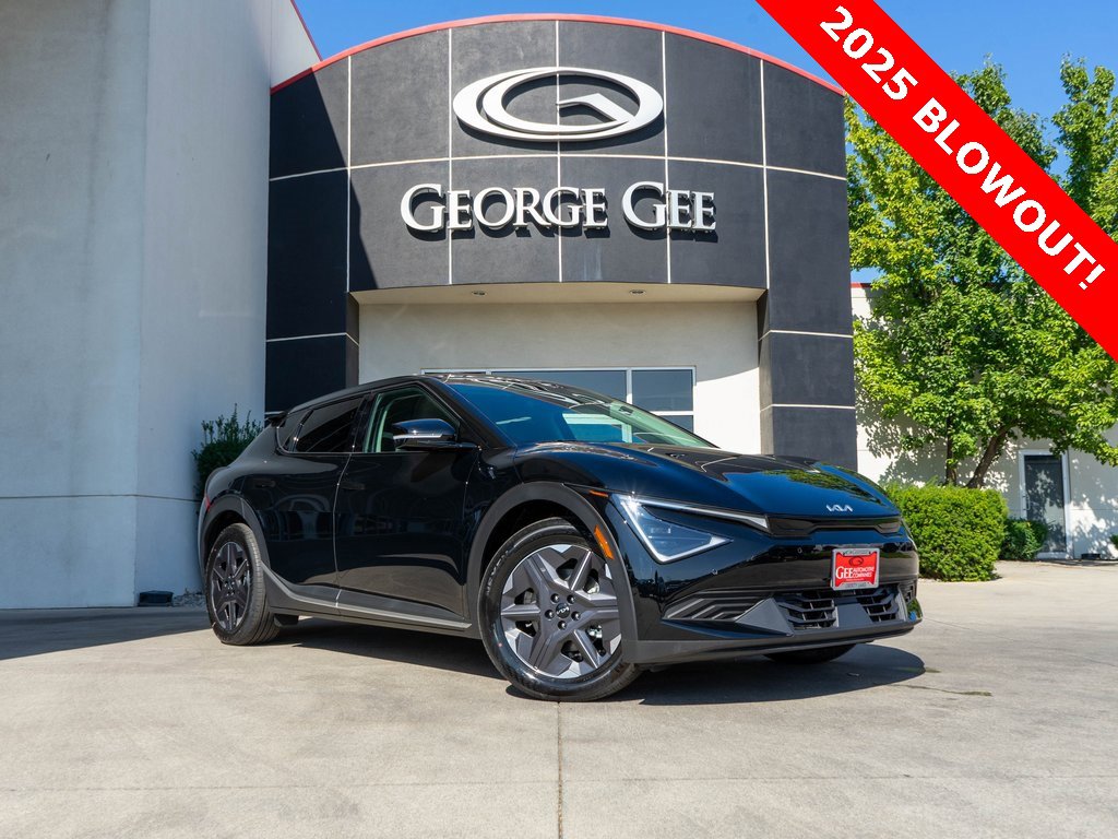 New 2025 Kia EV6 Light