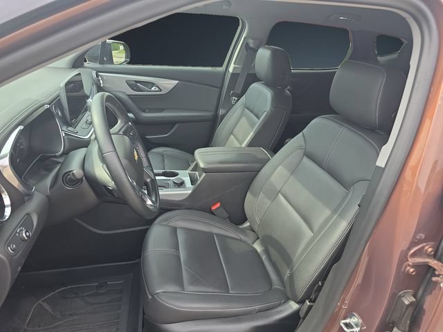 Used 2023 Chevrolet Blazer LT w/ Midnight/Sport Edition FWD image 9
