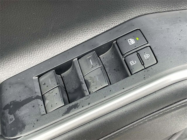 Used 2022 Toyota Highlander XLE image 18