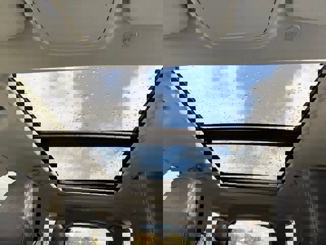 Used 2022 Ford Explorer XLT w/ Equipment Group 202A image 25