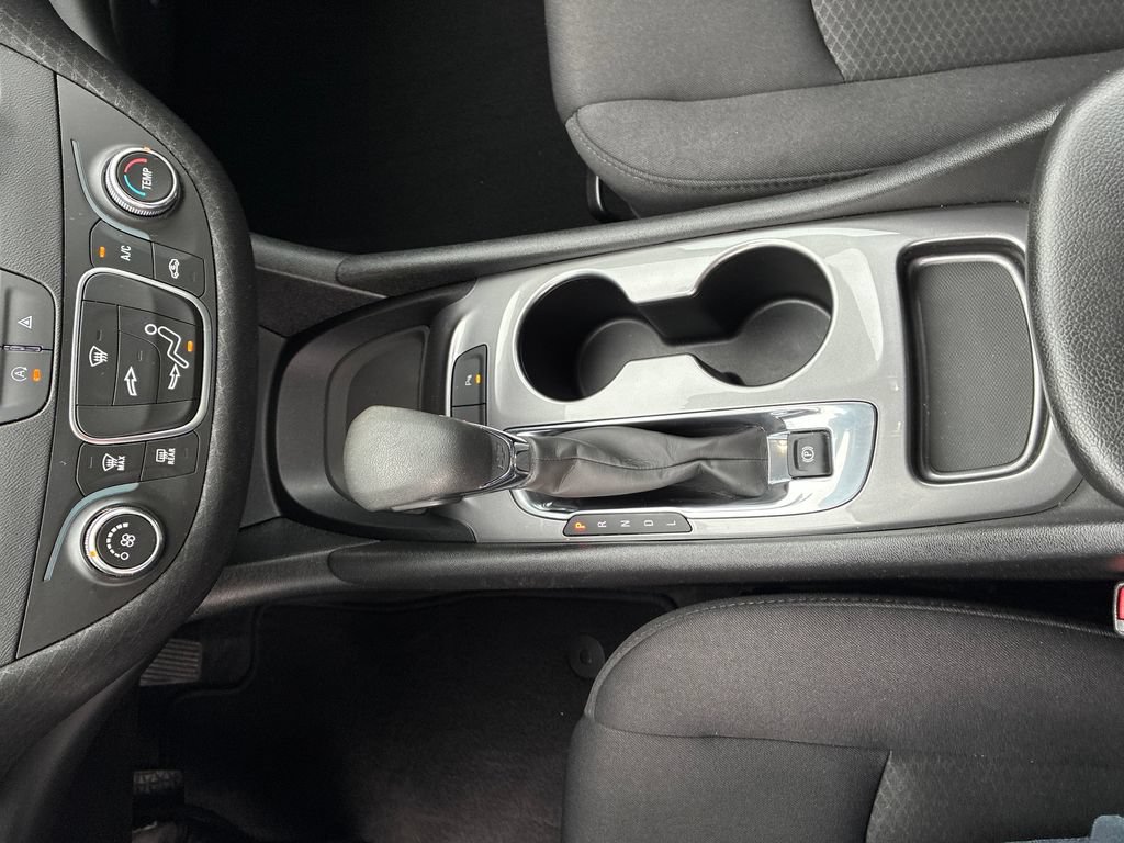 Used 2024 Chevrolet Malibu LS FWD image 17