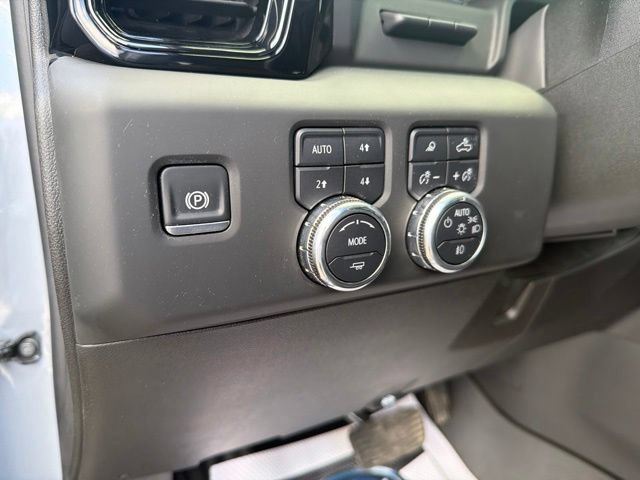 Used 2025 GMC Sierra 2500 AT4 w/ AT4 Premium Plus Package AWD/4WD image 19