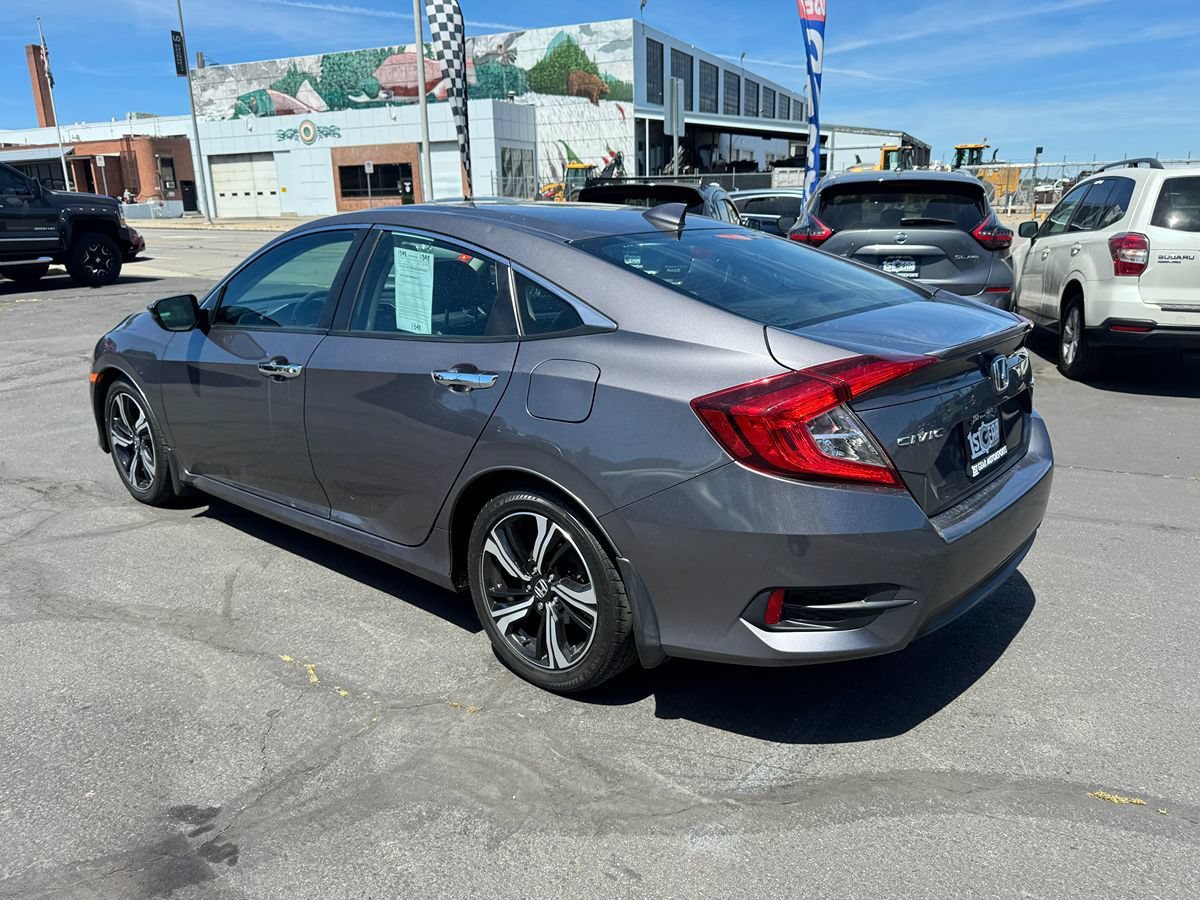 Used 2017 Honda Civic Touring image 7
