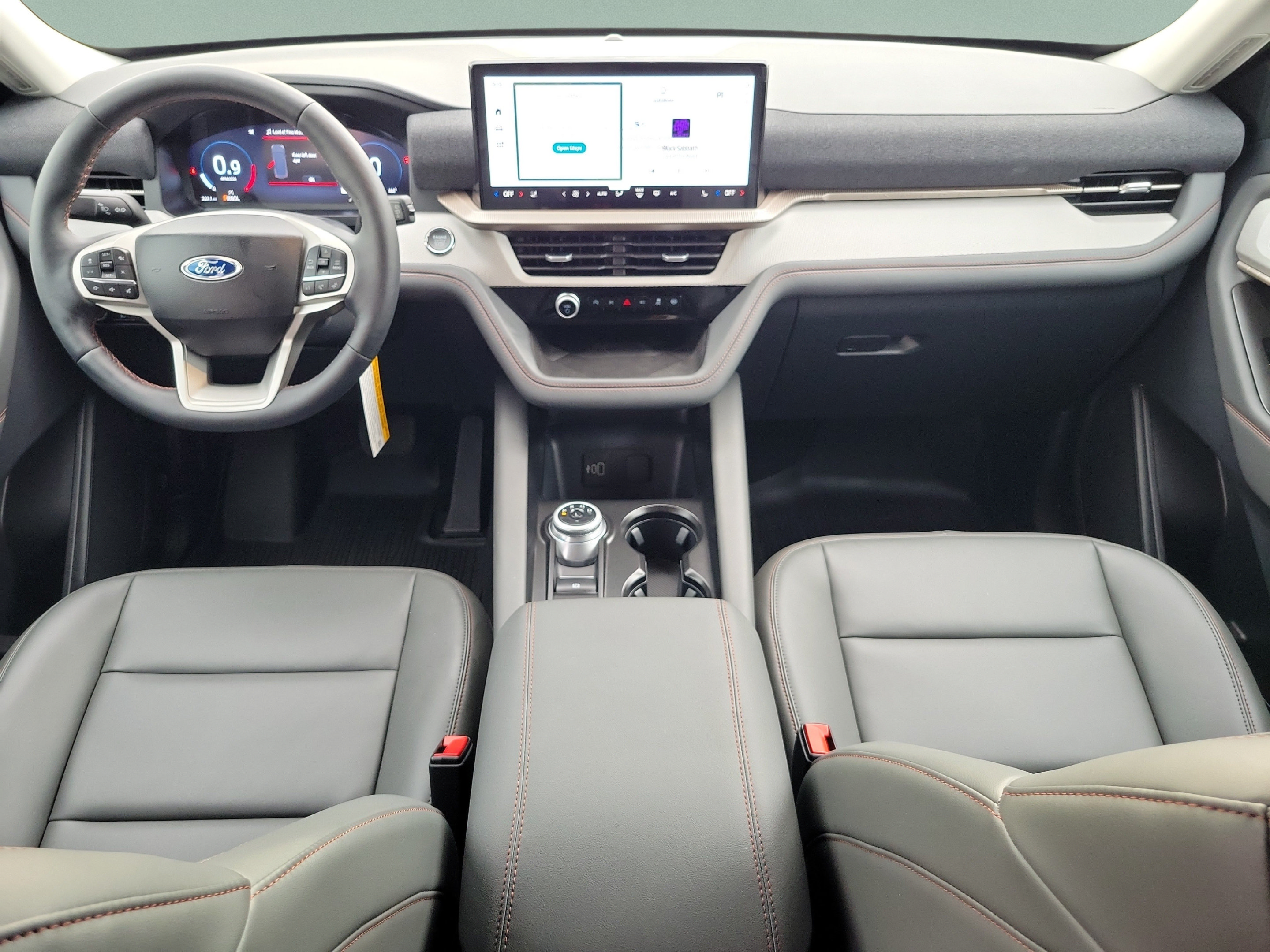 New 2026 Ford Explorer Active w/ Active Comfort Package AWD/4WD image 13