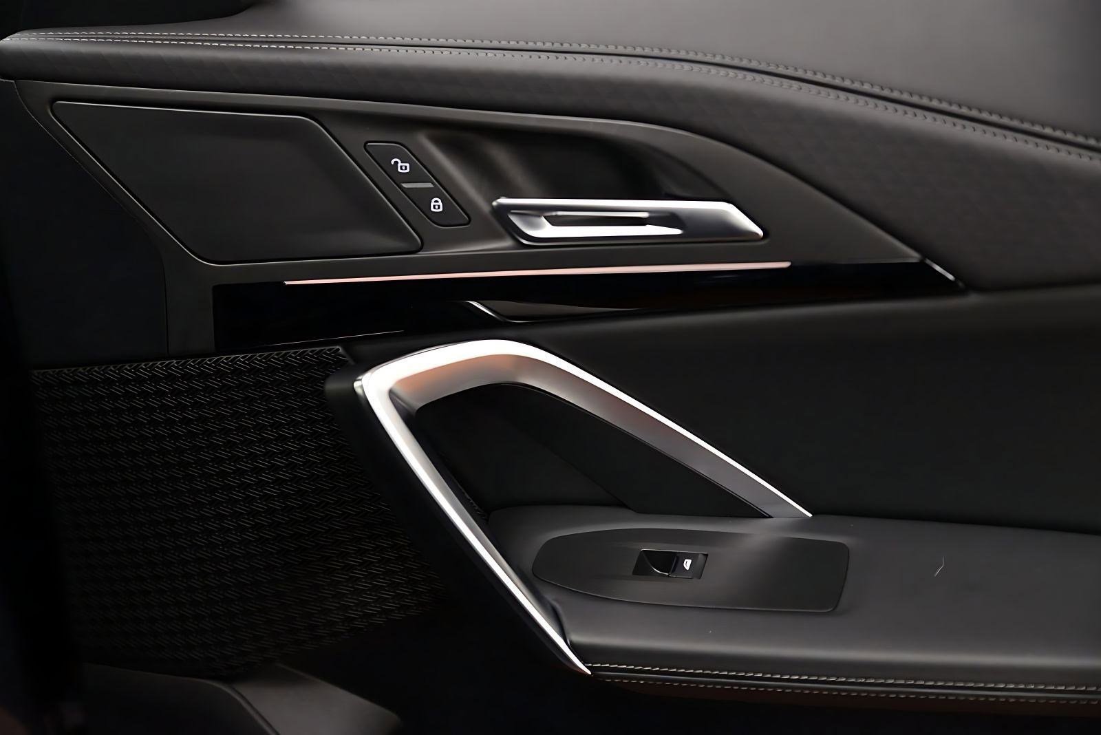 Certified 2025 BMW X2 xDrive28i image 19