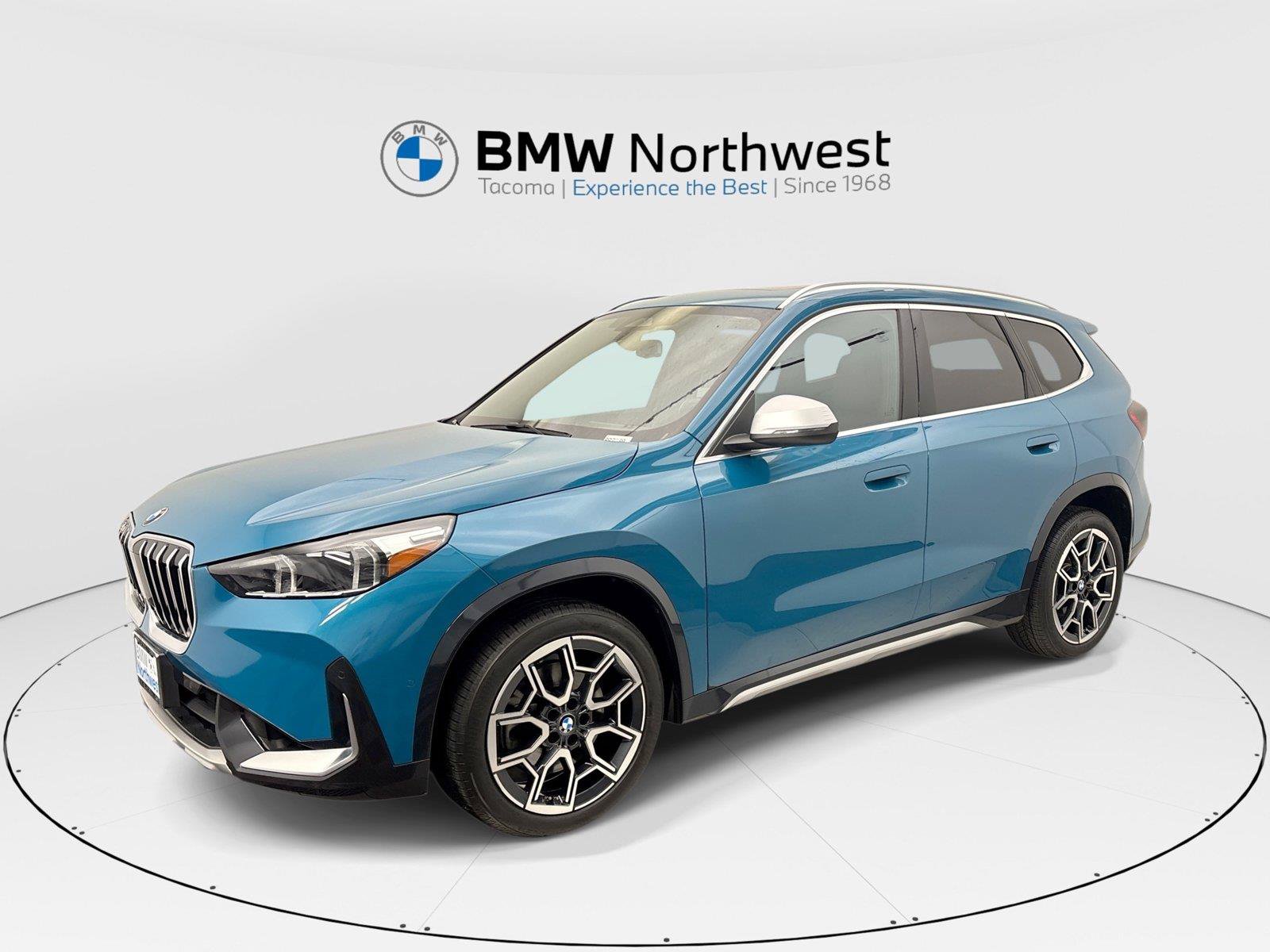 Used 2024 BMW X1 xDrive28i w/ Convenience Package AWD/4WD image 1