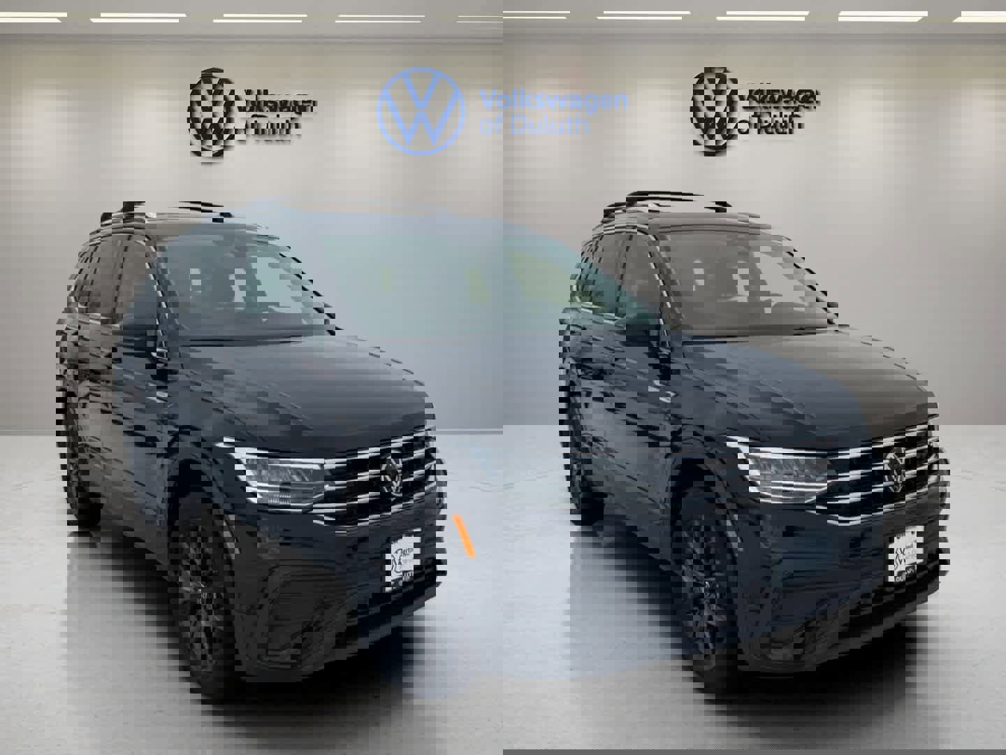 Certified 2024 Volkswagen Tiguan SE image 7