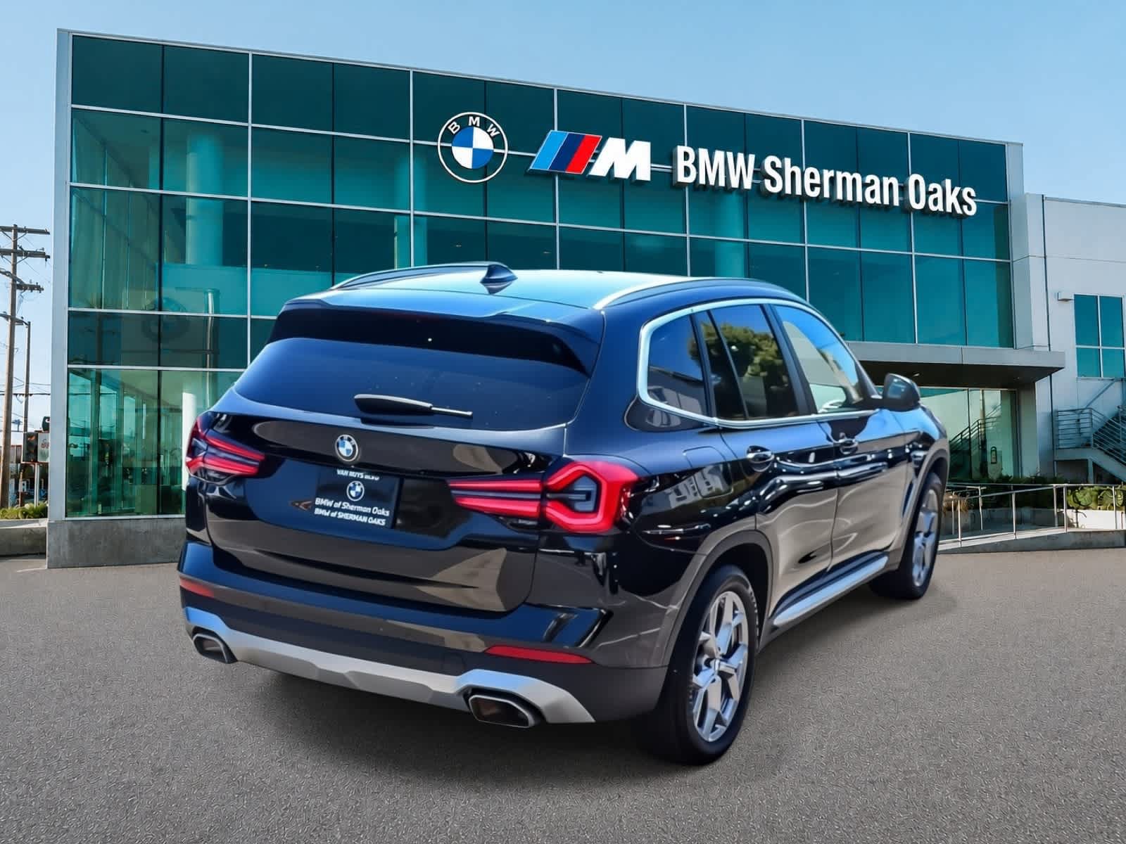 Used 2023 BMW X3 sDrive30i w/ Premium Package RWD image 4