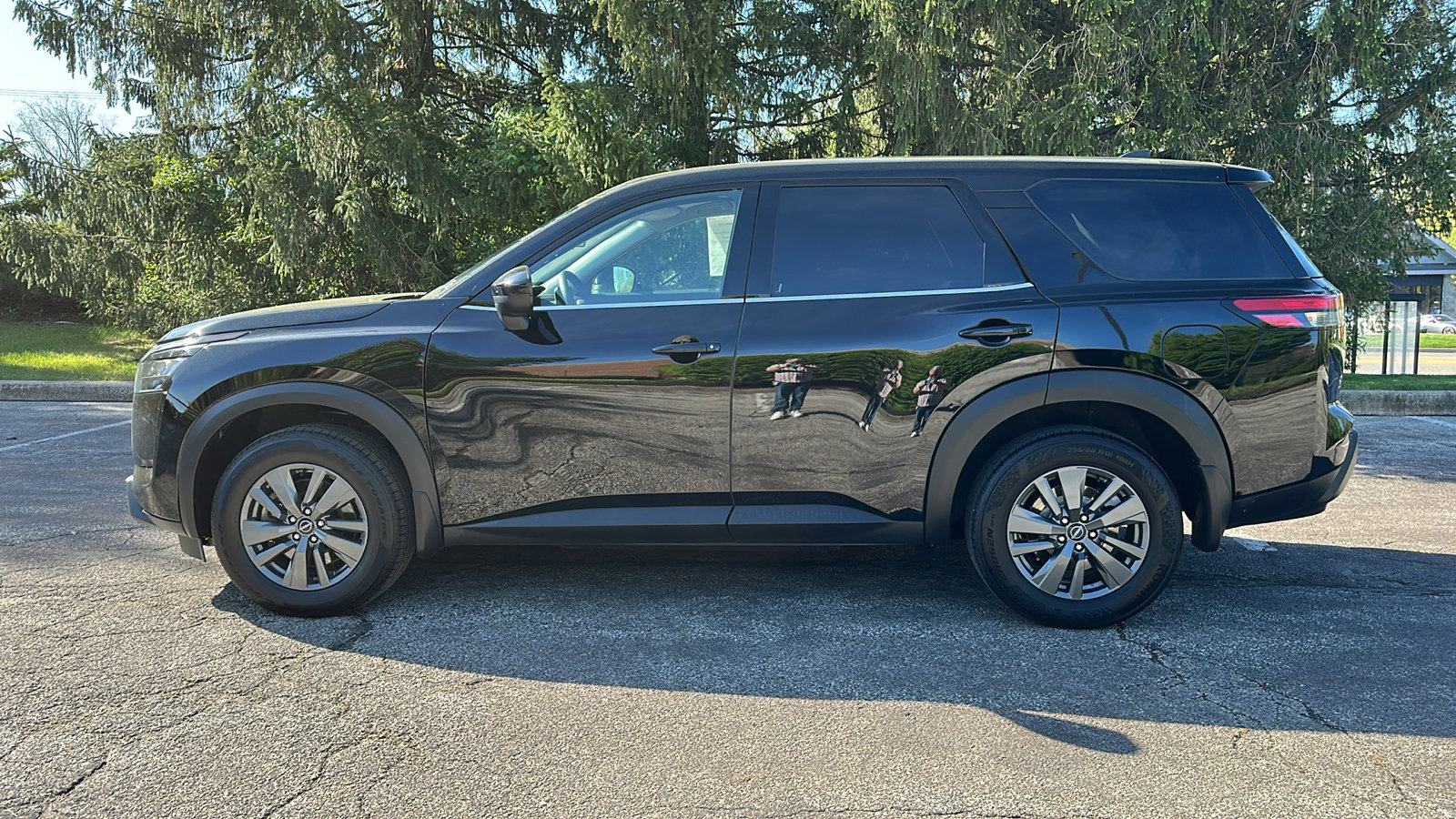 Certified 2023 Nissan Pathfinder S image 26