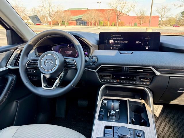 Used 2026 MAZDA CX-90 Plug-In Hybrid w/ Preferred AWD/4WD image 19