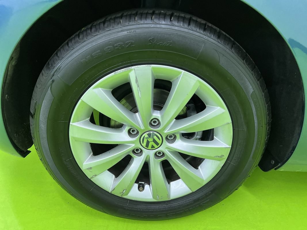 Used 2017 Volkswagen Beetle 1.8T Classic FWD image 14