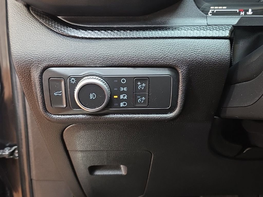 Used 2022 Ford Explorer ST-Line w/ Class IV Trailer Tow Package image 28