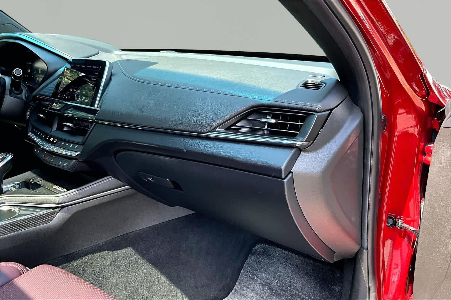 Used 2022 Cadillac CT4 V w/ Technology Package RWD image 37