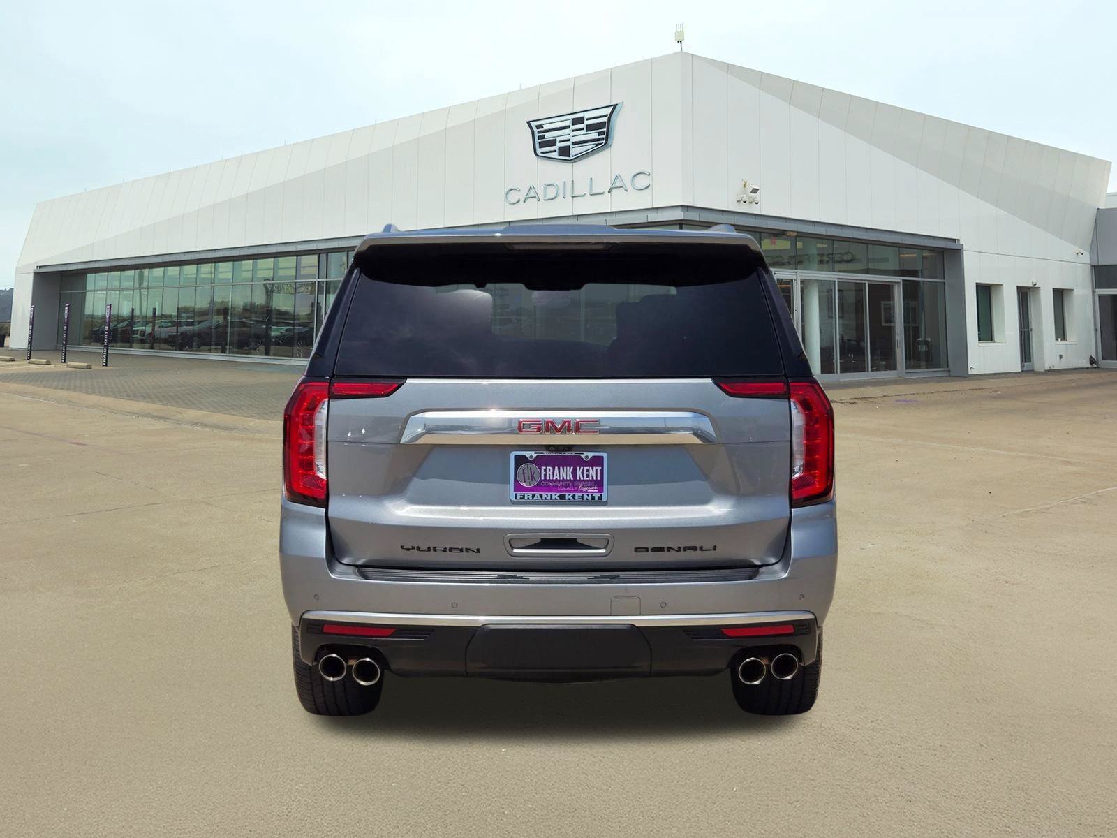 Used 2023 GMC Yukon Denali w/ Denali Reserve Package AWD/4WD image 5