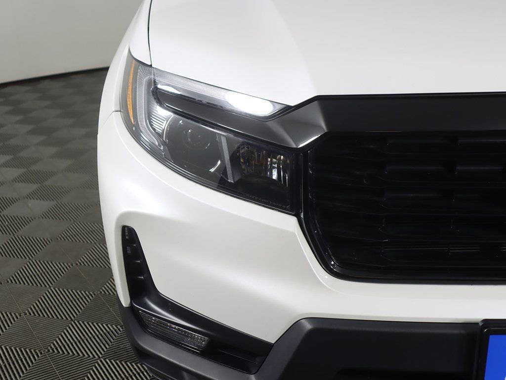 Used 2024 Honda Passport Black Edition image 16