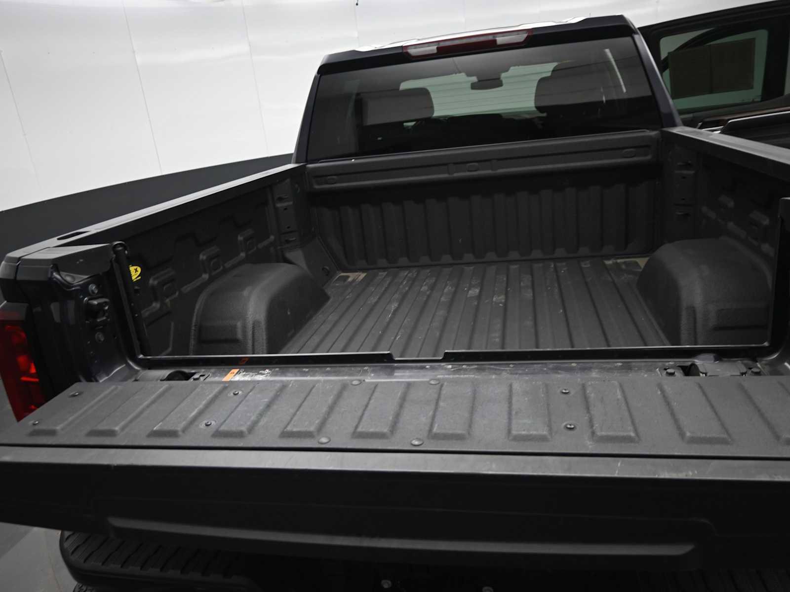 Used 2024 GMC Sierra 1500 Elevation image 12