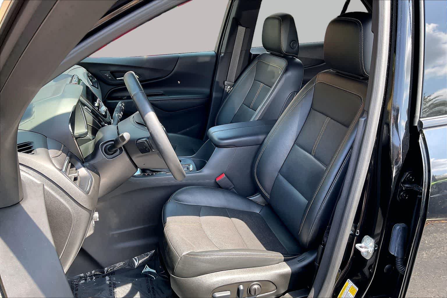 Used 2023 Chevrolet Equinox Premier w/ Redline Edition FWD image 24