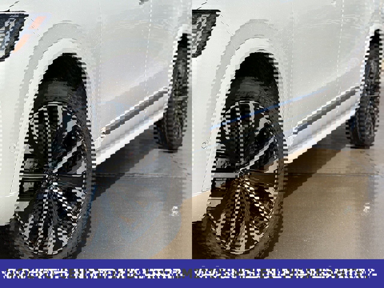 Certified 2025 Volvo XC90 B6 Plus image 8