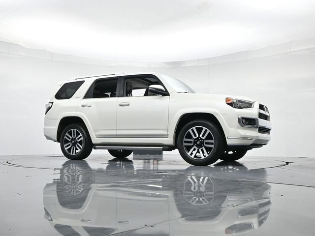 Used 2016 Toyota 4Runner SR5 image 32