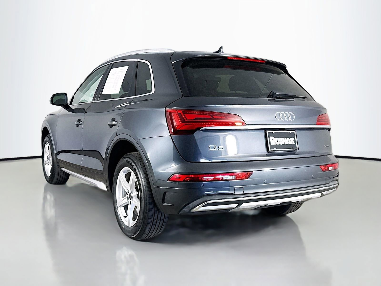 Used 2023 Audi Q5 2.0T Premium w/ Convenience Package image 5