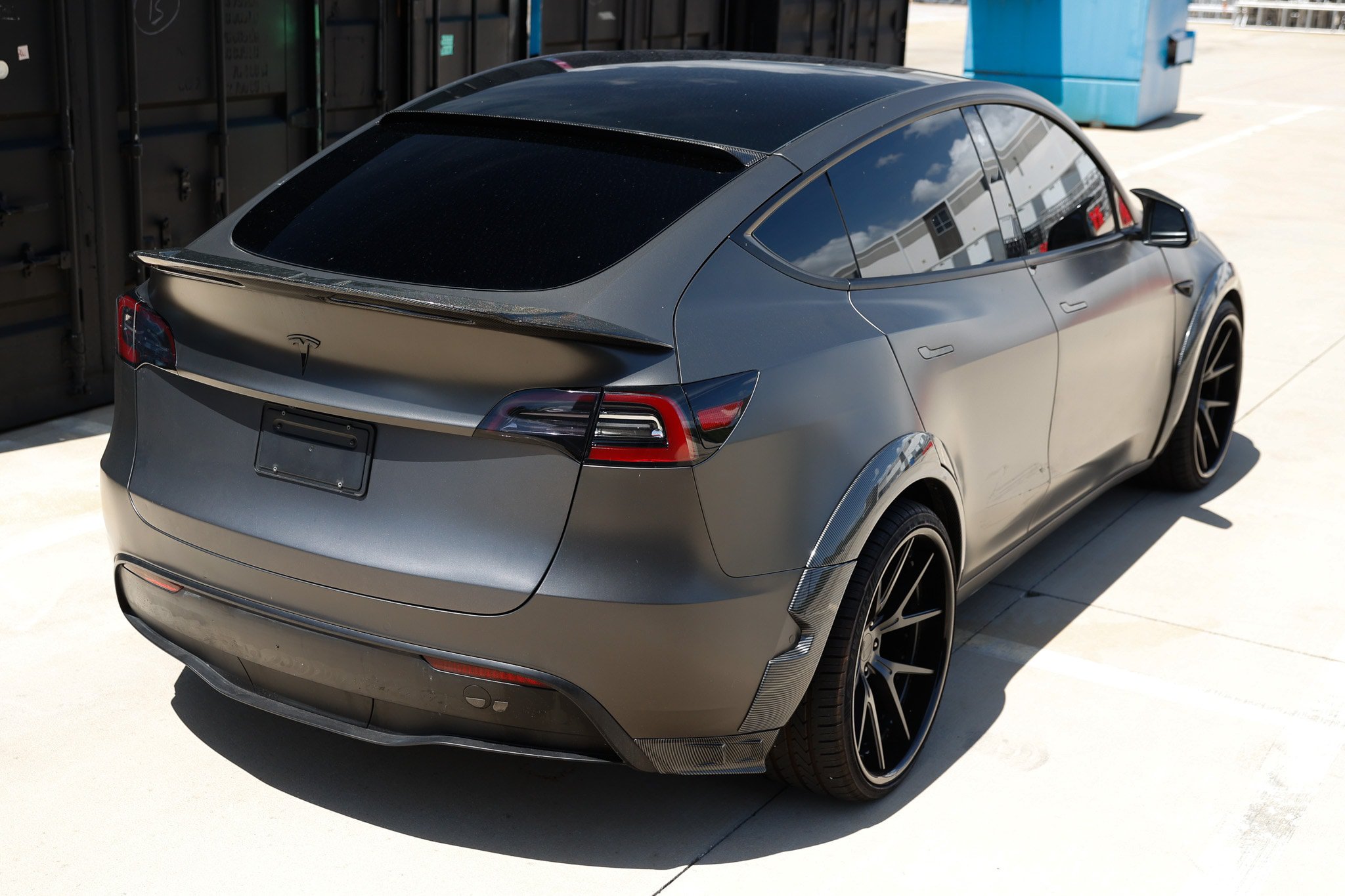 Used 2022 Tesla Model Y Performance AWD/4WD image 16
