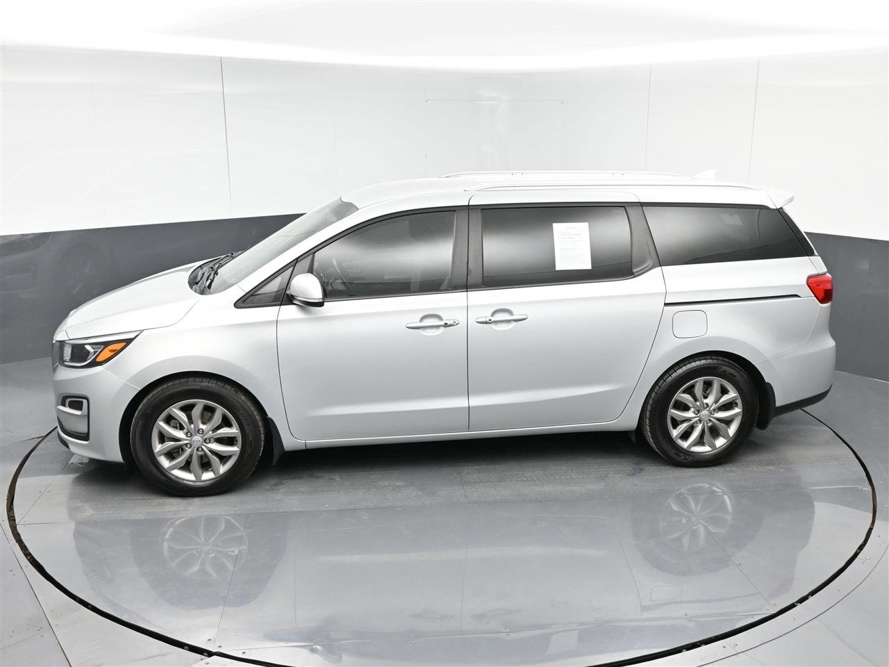 Used 2019 Kia Sedona EX image 28