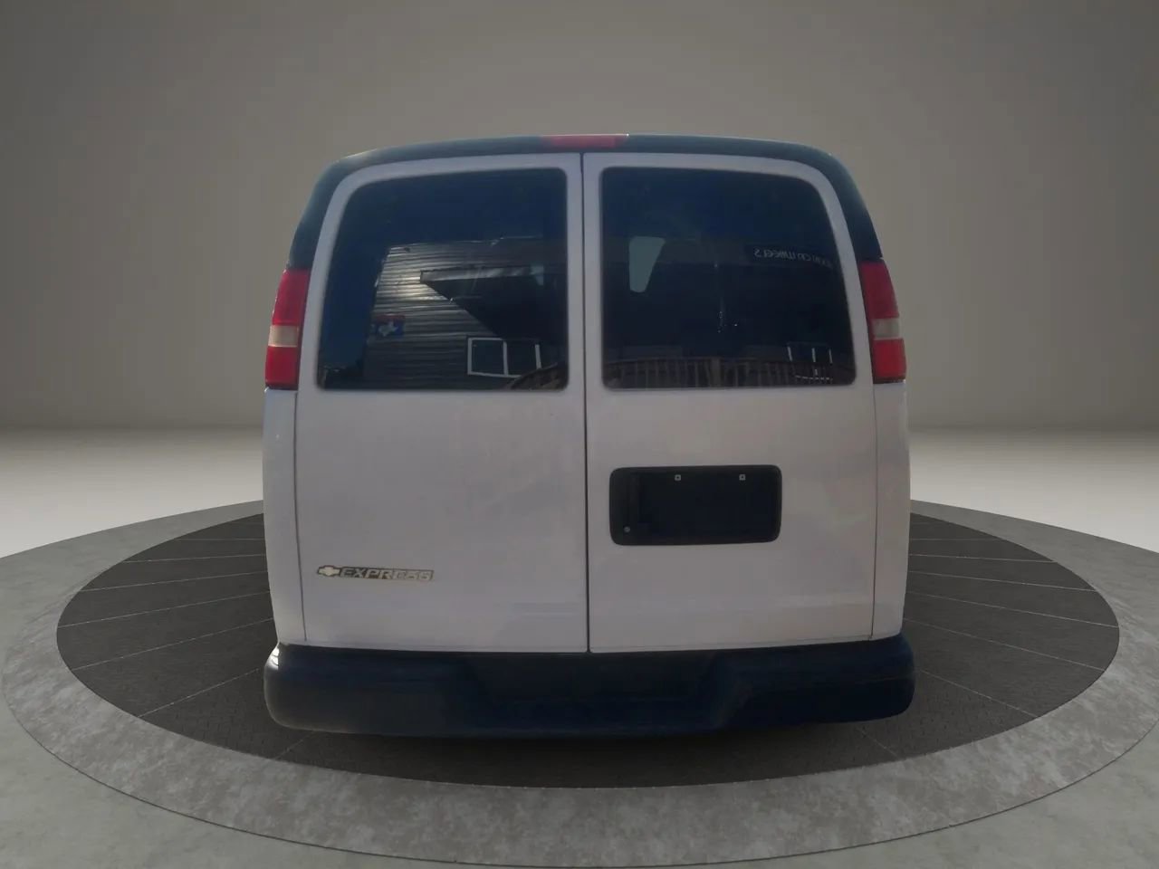 Used 2015 Chevrolet Express 2500 LS image 5