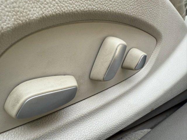 Used 2014 Cadillac XTS Platinum image 15