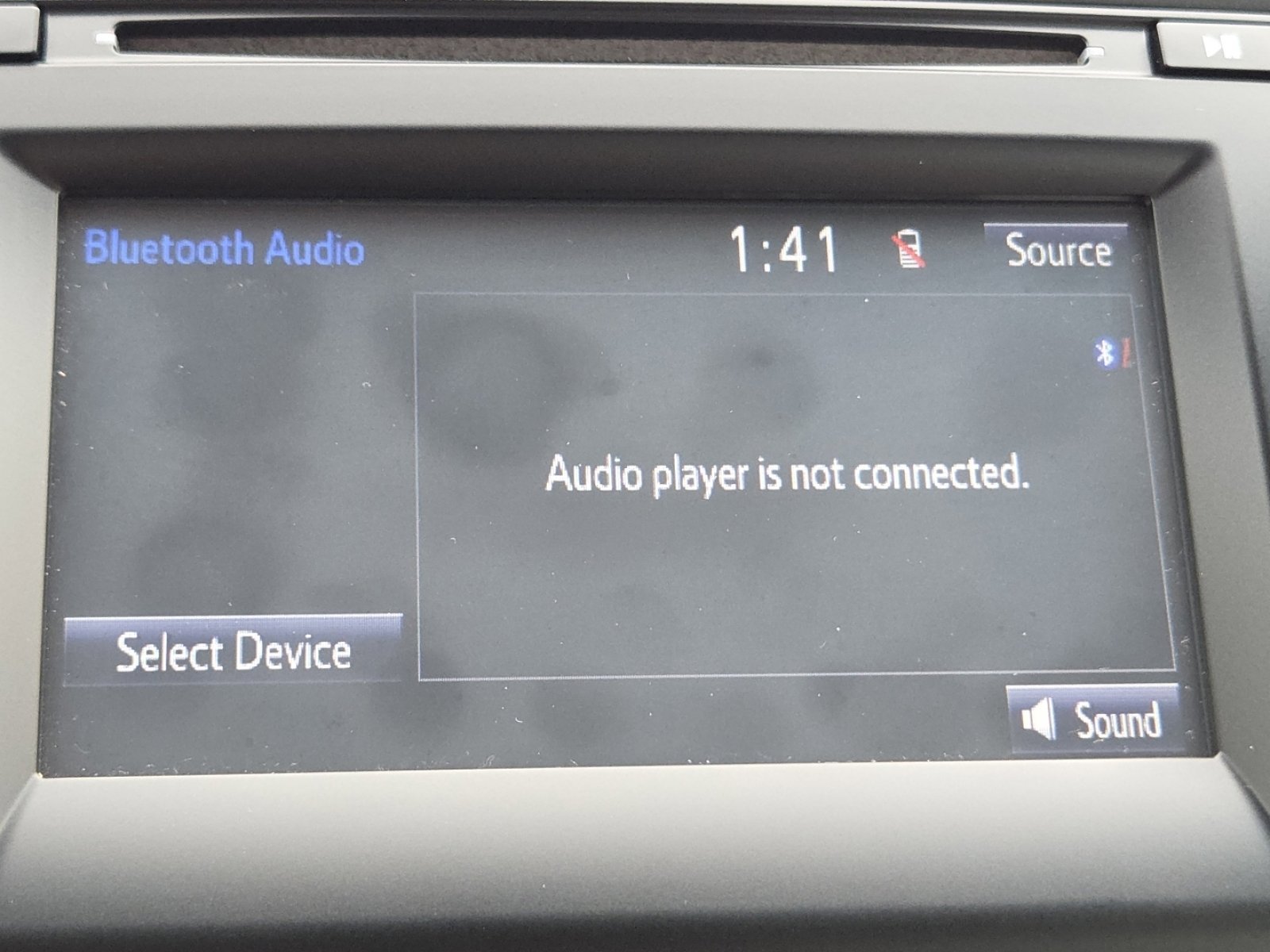 Used 2017 Toyota Camry LE FWD image 3