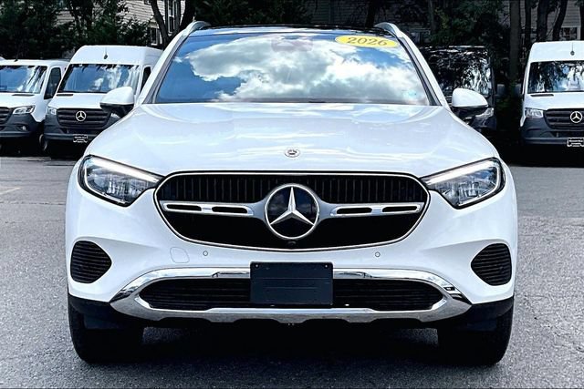 Used 2026 Mercedes-Benz GLC 300 4MATIC image 2