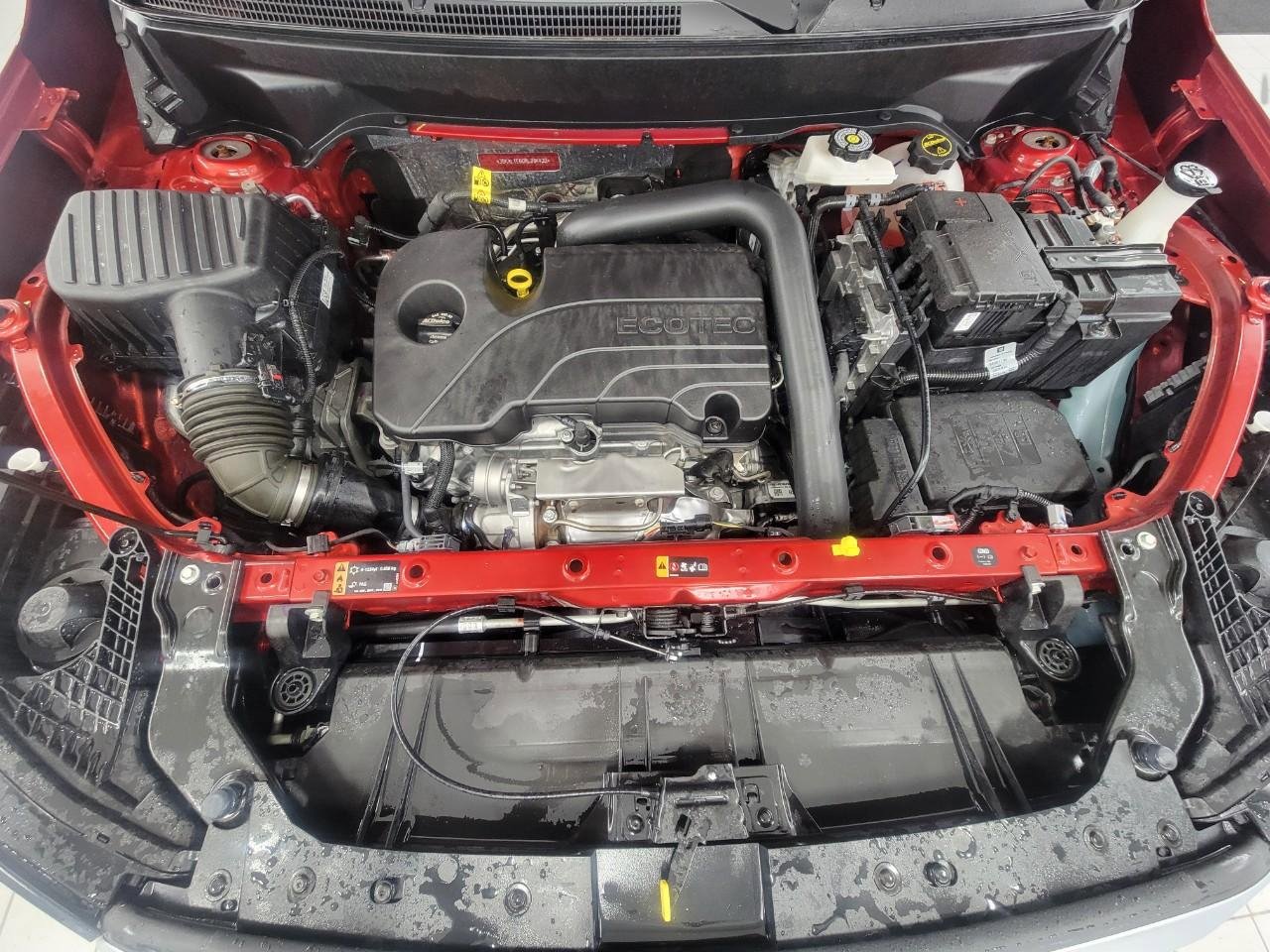 Used 2024 GMC Terrain SLE image 8