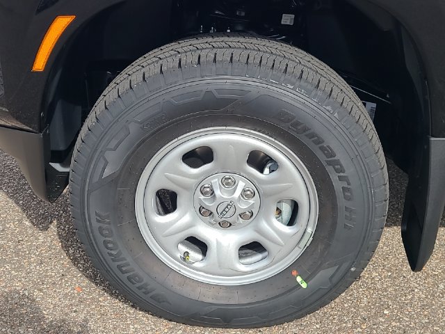 New 2027 Nissan Frontier S AWD/4WD image 10