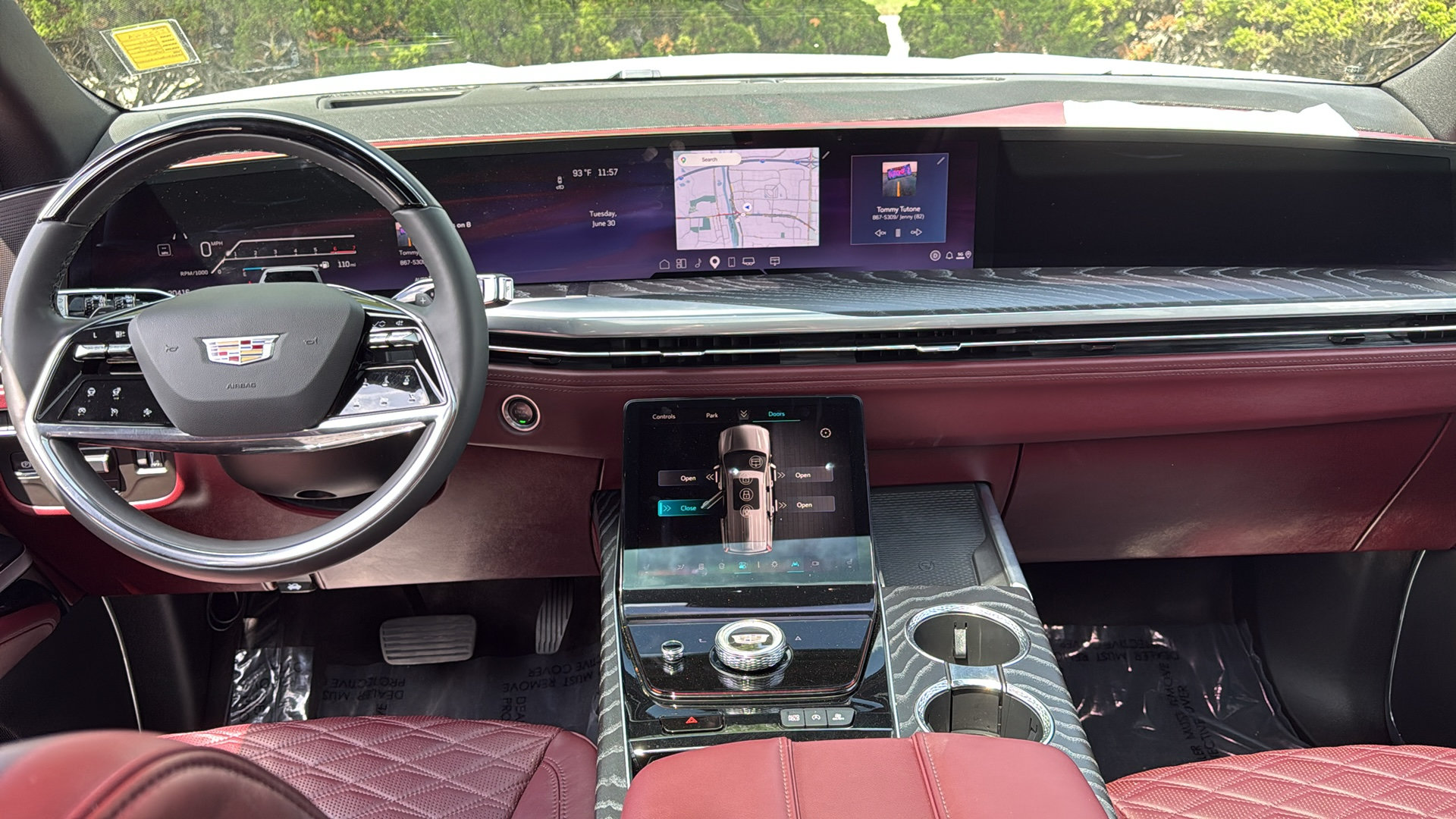 Certified 2025 Cadillac Escalade Premium Luxury w/ Touring Package AWD/4WD image 9