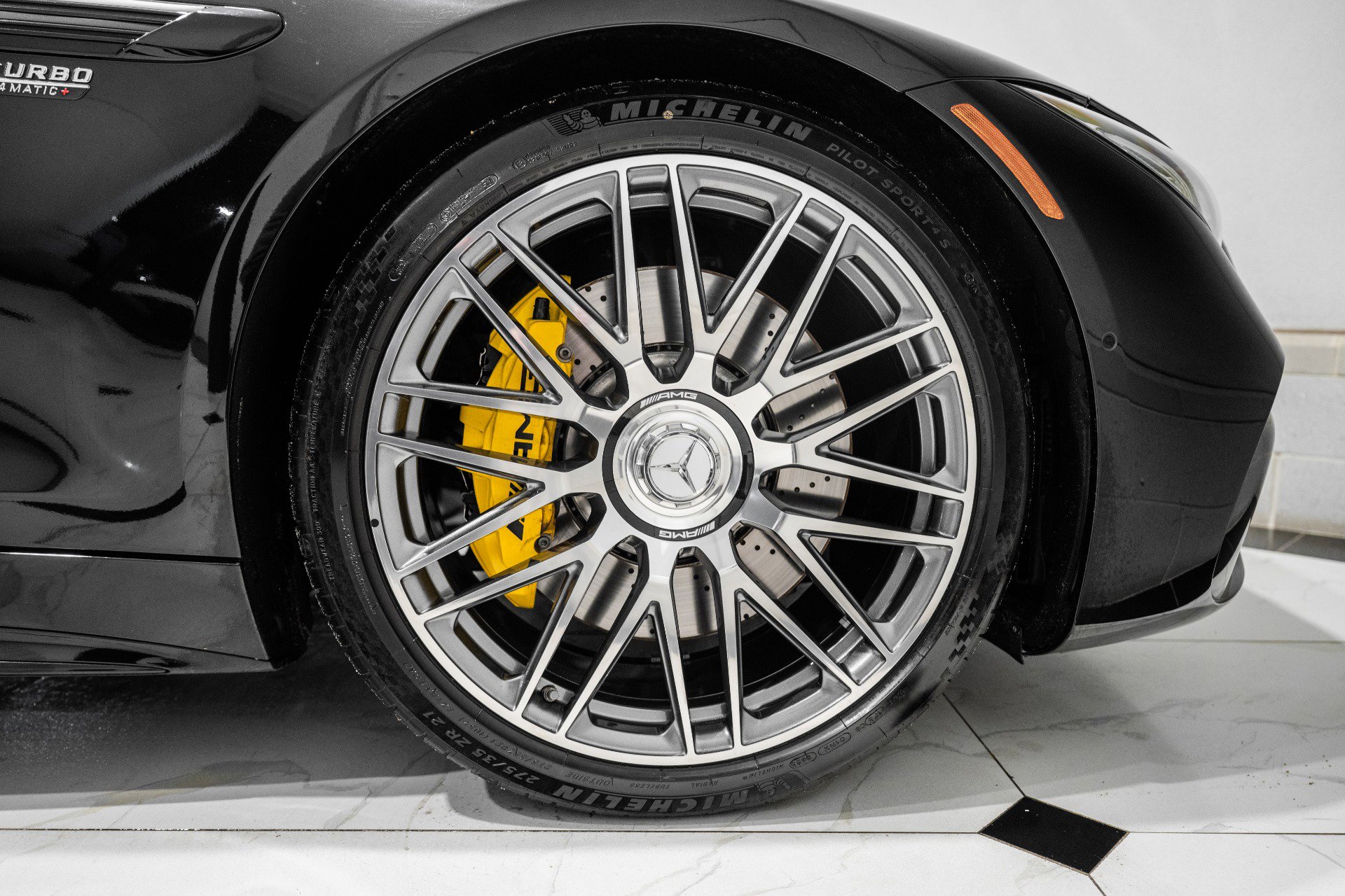 Used 2023 Mercedes-Benz SL 63 AMG 4MATIC image 19