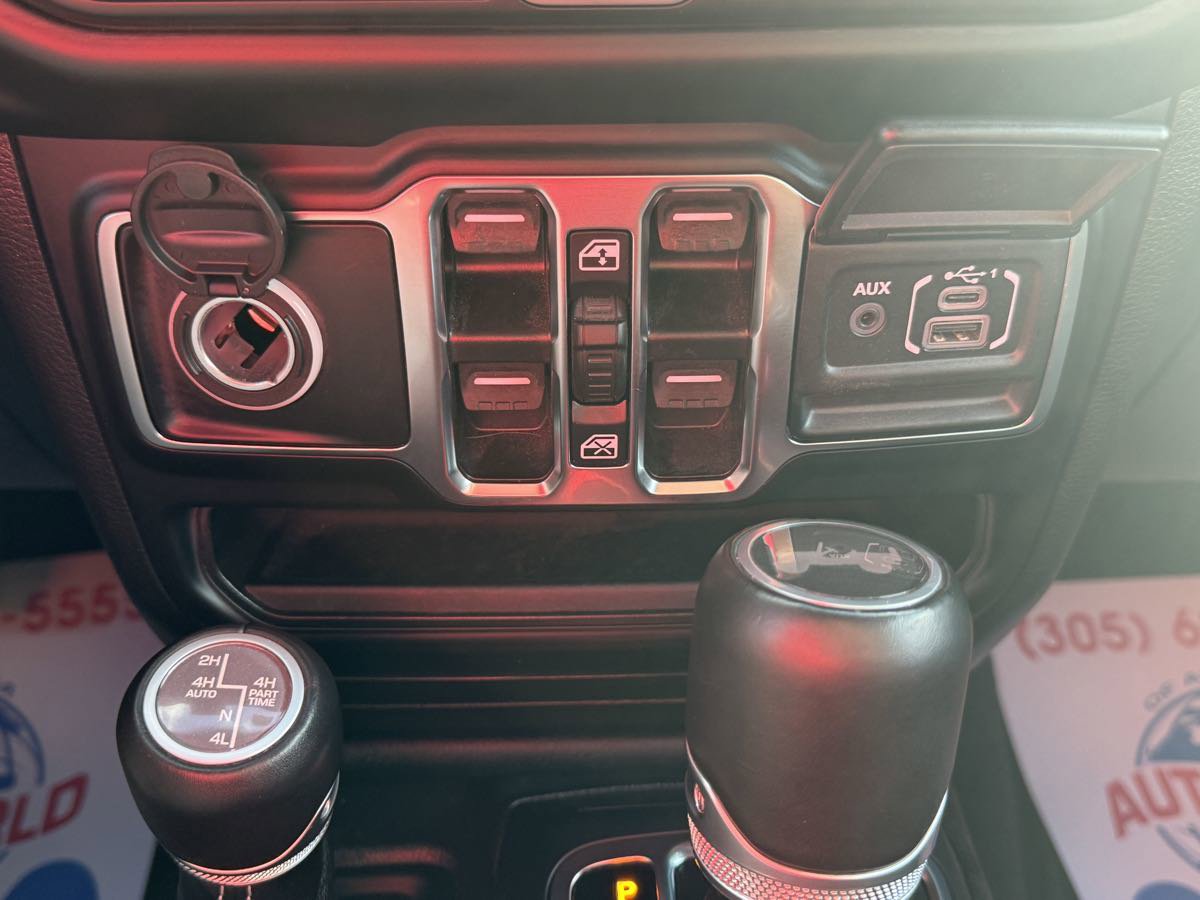 Used 2022 Jeep Wrangler Unlimited Sahara 4xe image 44