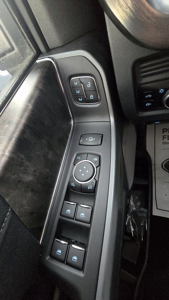 New 2026 Ford F250 Lariat w/ Black Appearance Package AWD/4WD image 15