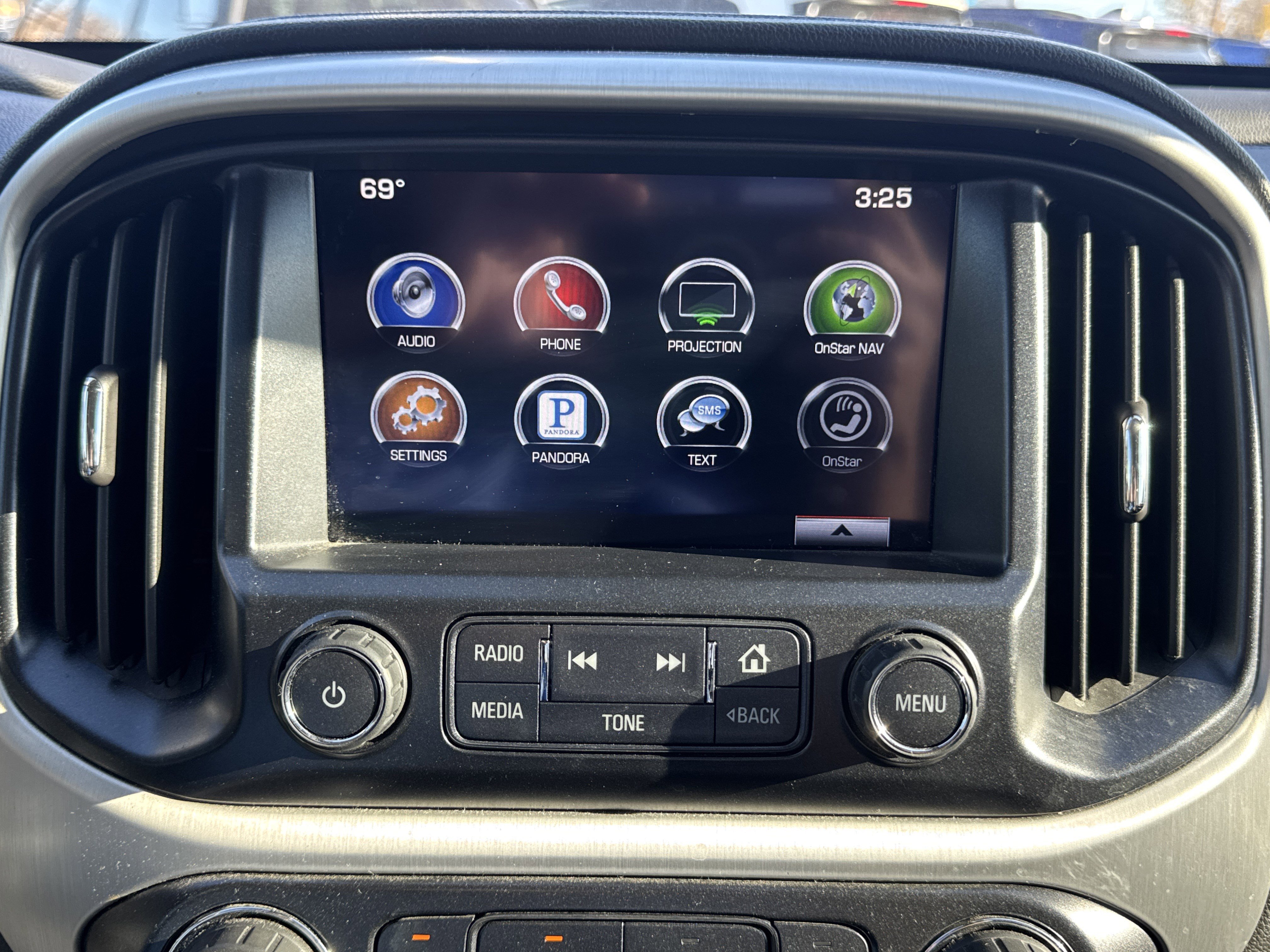 Used 2016 GMC Canyon SLE w/ SLE Convenience Package image 18