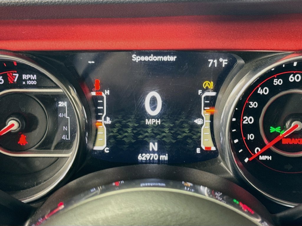 Used 2018 Jeep Wrangler Unlimited Rubicon w/ LED Lighting Group AWD/4WD image 12