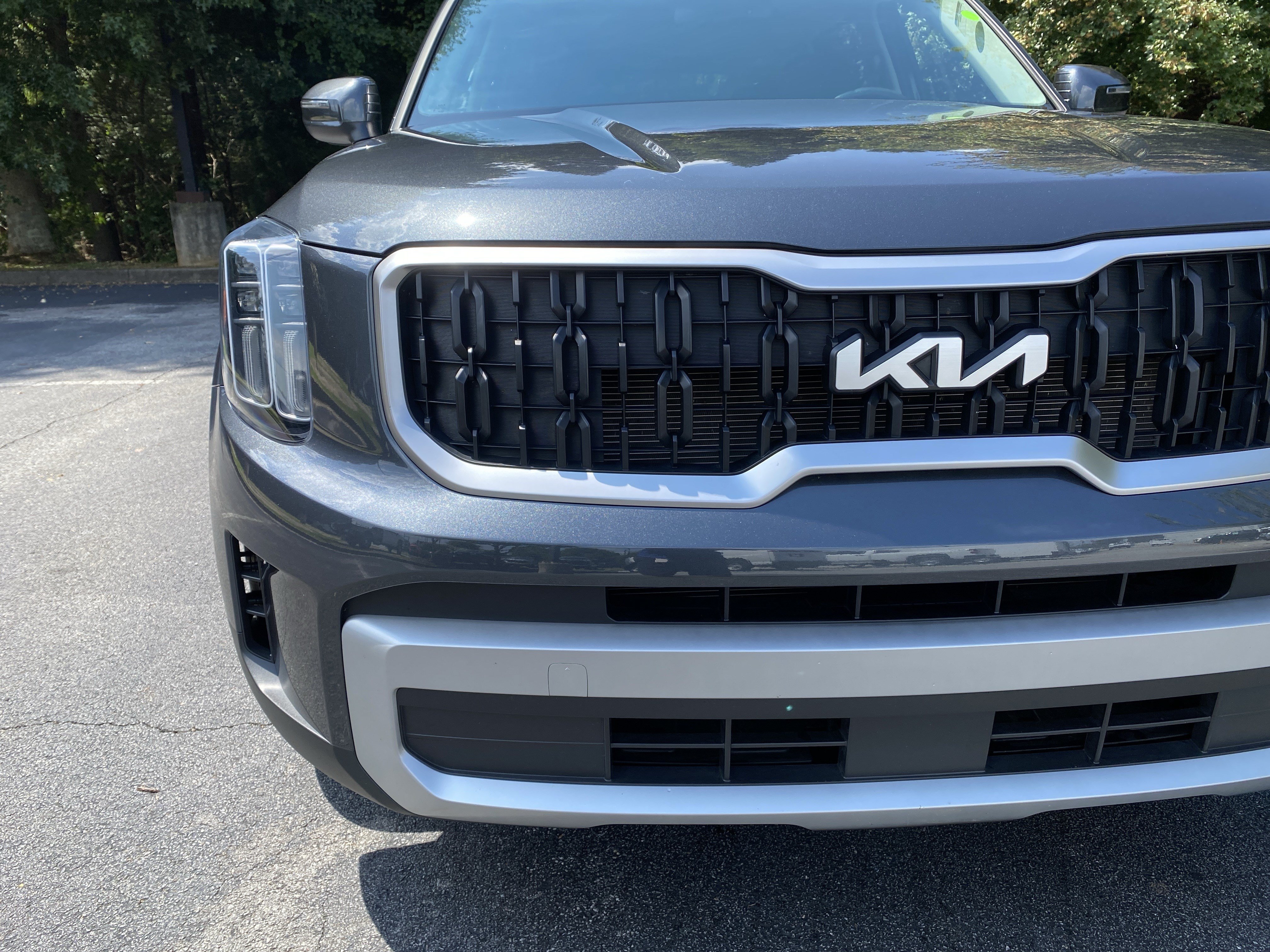 Used 2024 Kia Telluride EX w/ EX Captain's Chair Package FWD image 14