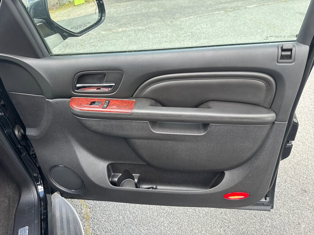 Used 2011 Cadillac Escalade EXT Luxury AWD/4WD image 74