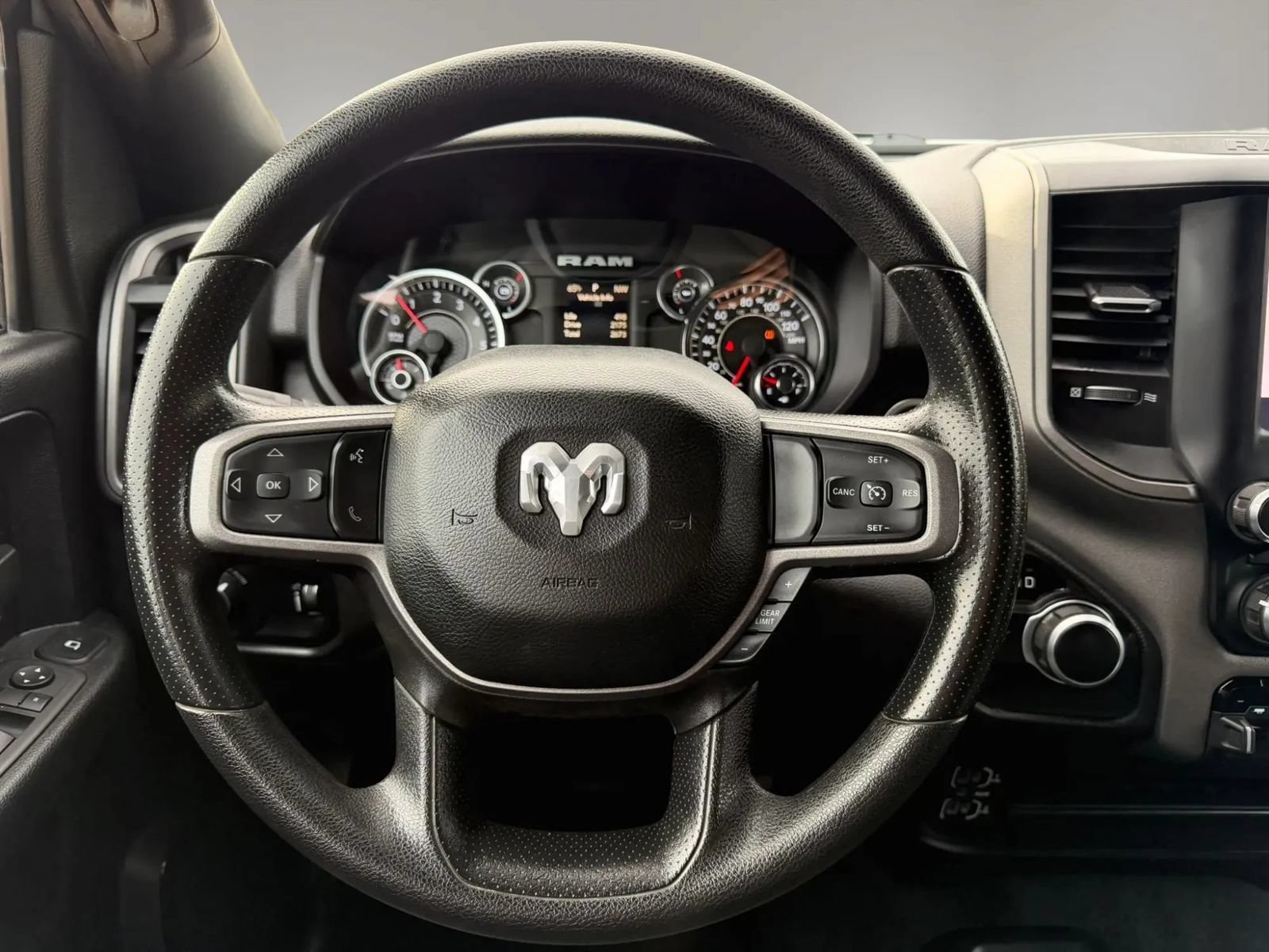 Used 2023 RAM 2500 Tradesman AWD/4WD image 18