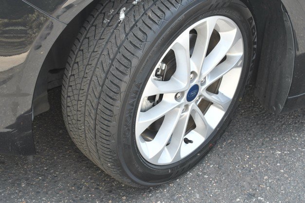 Used 2019 Ford Fusion Energi Titanium FWD image 11
