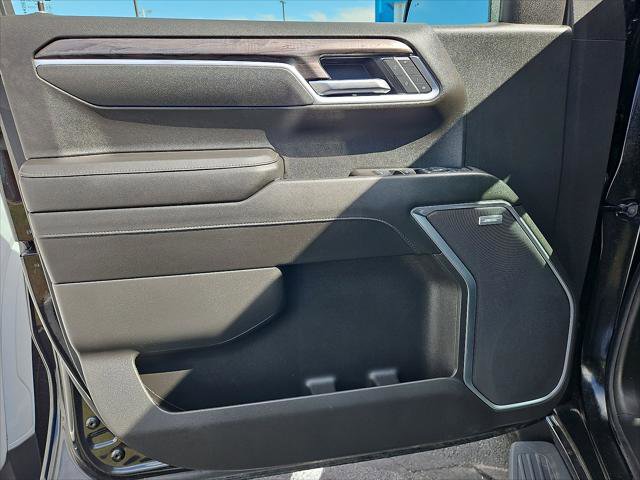 Used 2025 Chevrolet Silverado 1500 LTZ w/ LTZ Convenience Package II AWD/4WD image 10