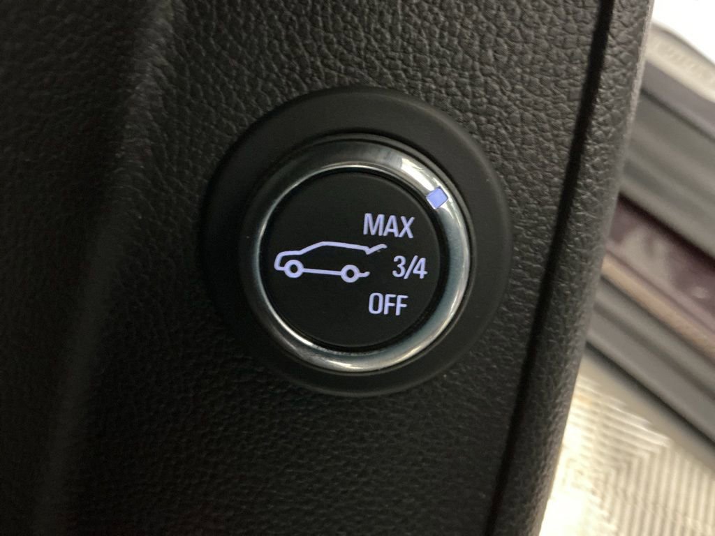 Used 2018 Chevrolet Traverse LT image 8