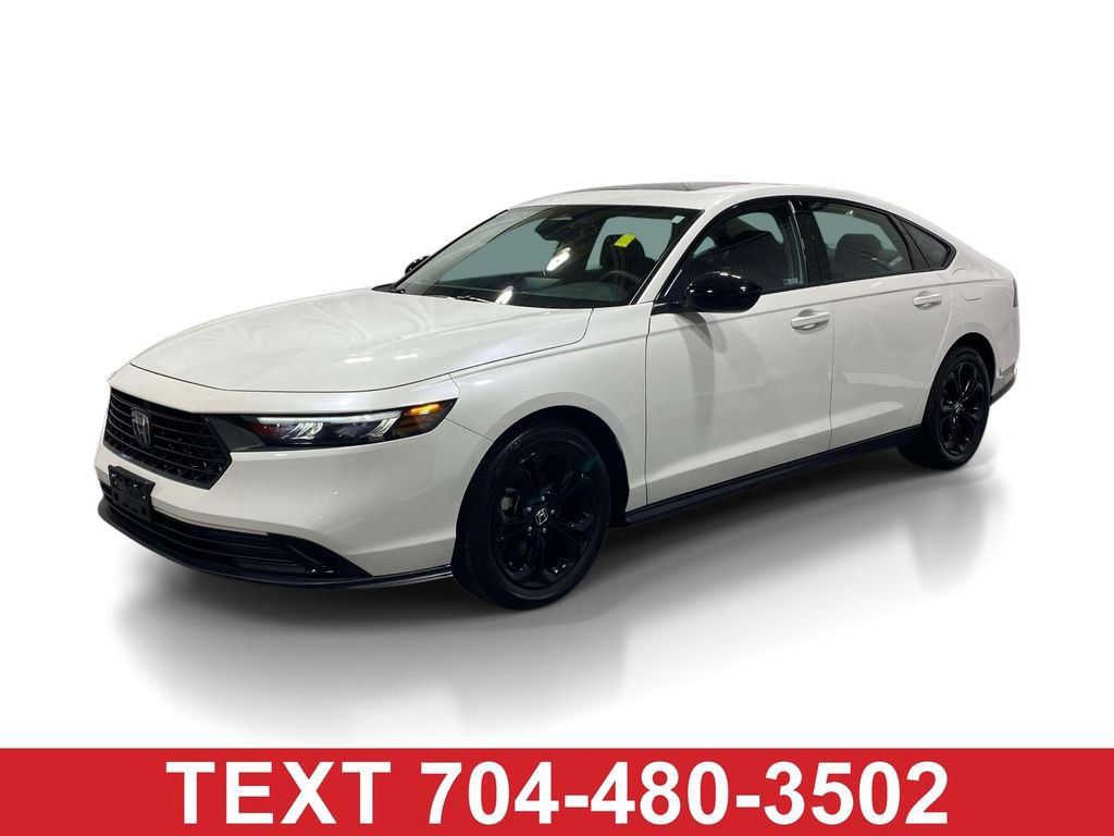 Used 2025 Honda Accord SE image 1